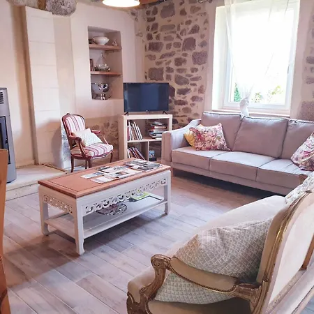 Дом отдыха Le Refuge Des Chouettes Сен-Вааст-ла-Уг